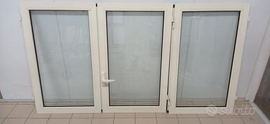 FINESTRE IN ALLUMINIO BIANCO CON VETROCAMERA 