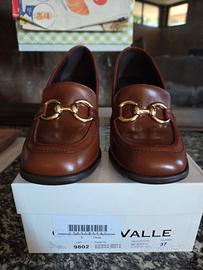 Mocassini con tacco marrone Ciniza Valle
