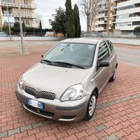Toyota Yaris 1.0i 3p Sol