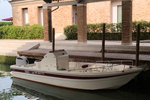 Barca 7,5 metri RV-DC
