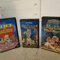 Piccola Collezione di 12 Classici Disney in VHS