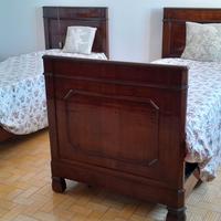 Do  due letti ed un divano a chi viene a ritirarli