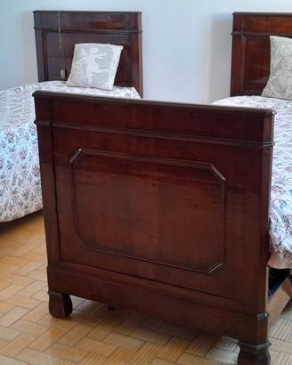 Do  due letti ed un divano a chi viene a ritirarli