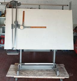 TAVOLO DA DISEGNO CON TECNIGRAFO MARCA ZUCOR
