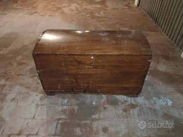 Baule da viaggio con coperchio bombato legno