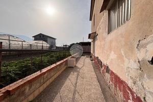 4 LOCALI A SANT'ANTONIO ABATE