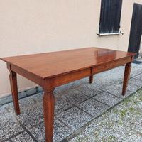 Tavolo rettangolare