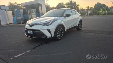 toyota chr 2.0 hybrid garanzia toyota tagliandi