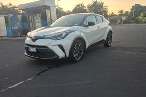 toyota chr 2.0 hybrid garanzia toyota tagliandi