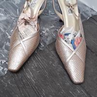 Decolté color oro nr. 37