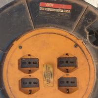 Arrotolatore cavo vuoto