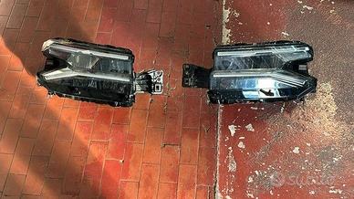 Coppia di fanali anteriori C5 Air Cross anno 2024