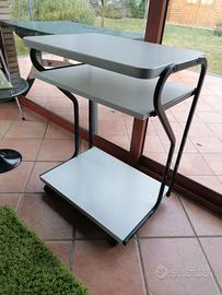 Carrello con ruote
