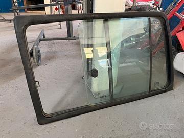 Vetro laterale Hiunday gallopper