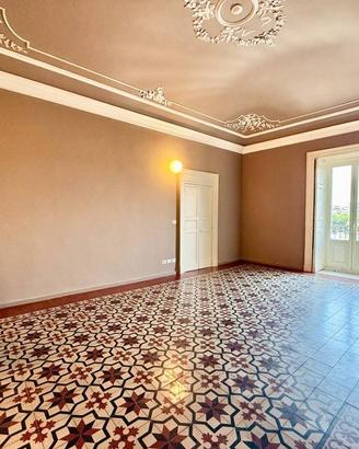 Appartamento di 170 m² con 5 locali e box auto a C