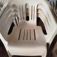 8 Sedie da giardino in plastica 