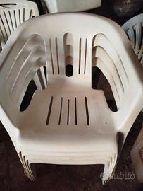 8 Sedie da giardino in plastica 