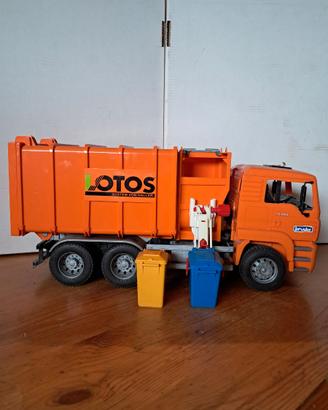 camion raccolta rifiuti BRUDER