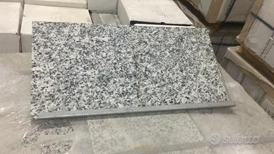 Piastrelle in vero GRANITO SERIZZO