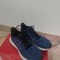 New Balance 411 passeggio/corsa