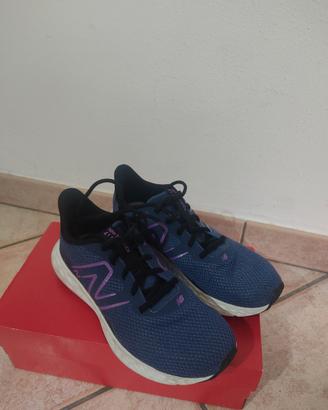 New Balance 411 passeggio/corsa