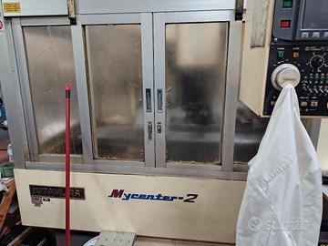 CENTRO DI LAVORO KITAMURA MYCENTER2  / 3 assi CNC 
