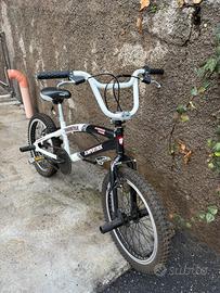 BMX JumpTrek Freestyle