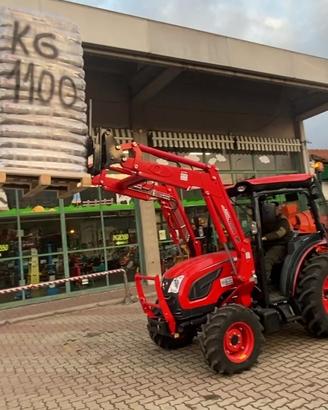 Trattore KIOTI DK 6020 Cabinato con Forca Pallet