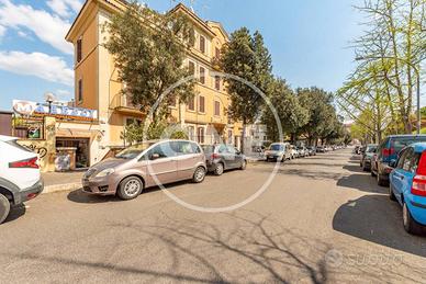Immobile di 157 m² a Roma
