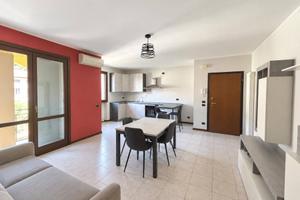 Appartamento di 102 m² con 3 locali e box auto a M