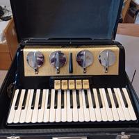 Fisarmonica 80 bassi