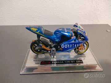 Modellino moto Valentino Rossi Yamaha YZR 