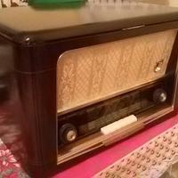 Radio giradischi radiomarelli