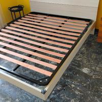 Struttura letto matrimoniale con rete ortopedica