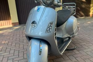 Vespa gts 250