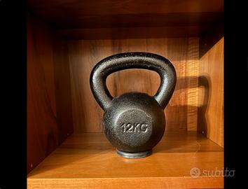 Kettlebell 12 kg Ghisa Piena con Base in Gomma