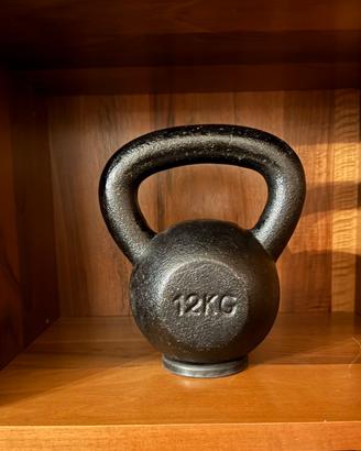 Kettlebell 12 kg Ghisa Piena con Base in Gomma