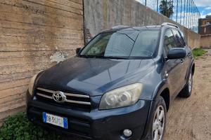 Toyota rav 4 anno 2.2 diesel 