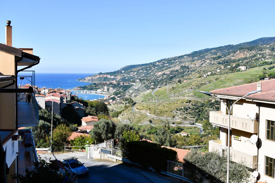 3 LOCALI A CETRARO - Altro