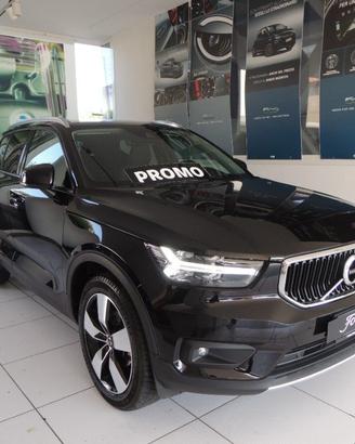 VOLVO XC40 T3 Geartronic Momentum Pro