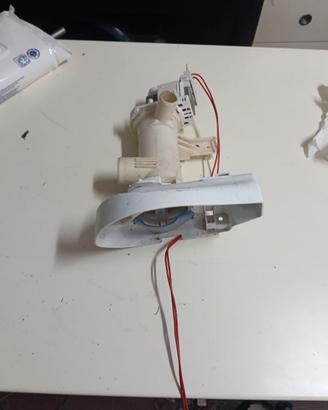 Pompa scarico AEG Electrolux lavasciuga