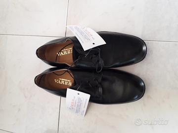 Scarpe nuove, ancora con etichette