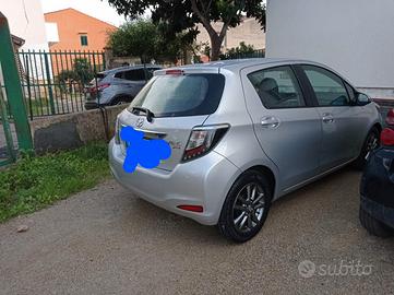 Toyota Yaris 1.4 75 cv anno 2014