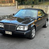 Mercedes-benz E 200 cabrio - TARGA ORO