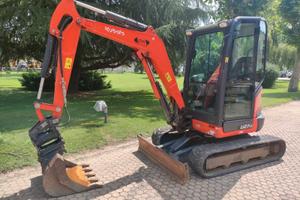 Miniescavatore cingolato usato KUBOTA U27-4