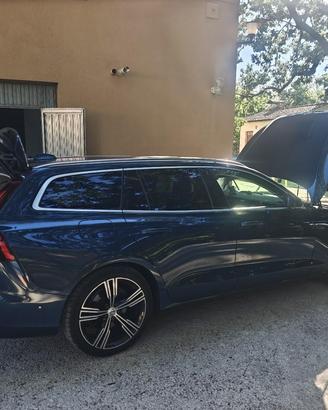 automobile  Volvo V 60