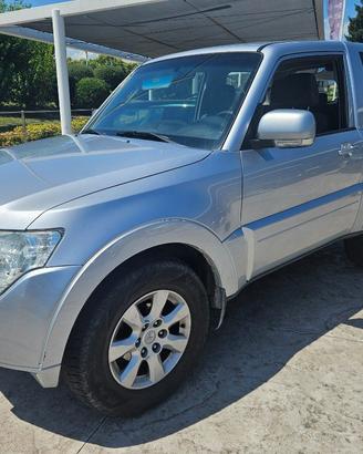 MITSUBISHI Pajero 3.2 DI-D 16V 3p. Intense DPF