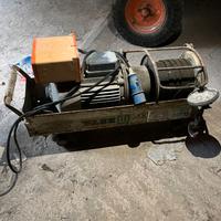 Montacarichi elevatore tipo sam 300