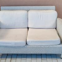 Divano sedie e poltrona da esterno