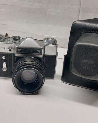 Macchina fotografica zenit E
